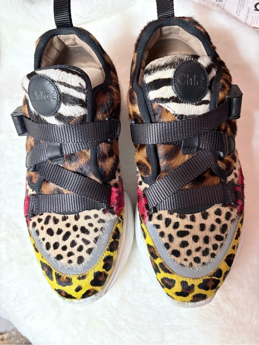 Chloe make statement